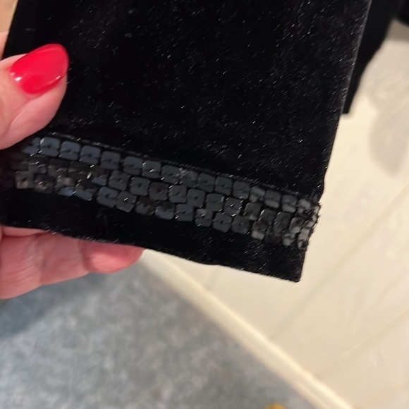 Quacker FACTORY XL SEQUINS EMBELLISHED VELVET 2 PIECE SHELL WITH JACKET. - Picture 3 of 10